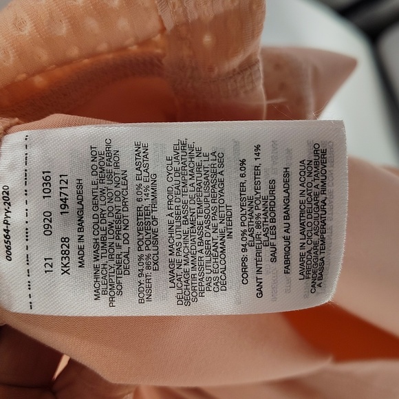 Columbia Pullover Top Size XL Peach Vented Sides Sleeves and Upper Back - Picture 8 of 8